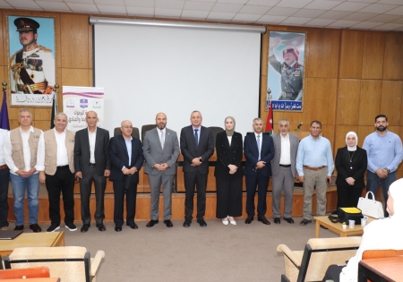 "اليرموك" تنظم يوما وظيفيا يفتح أبواب المستقبل المهني أمام طلبة وخريجي كلية السياحة والفنادق