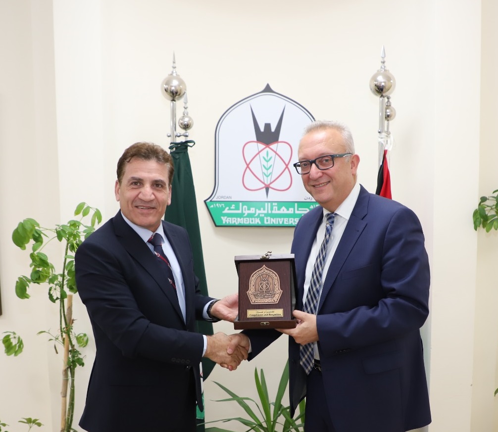 Yarmouk President and the Iraqi Cultural Attaché Discuss Cooperation in Various Academic and Research Fields