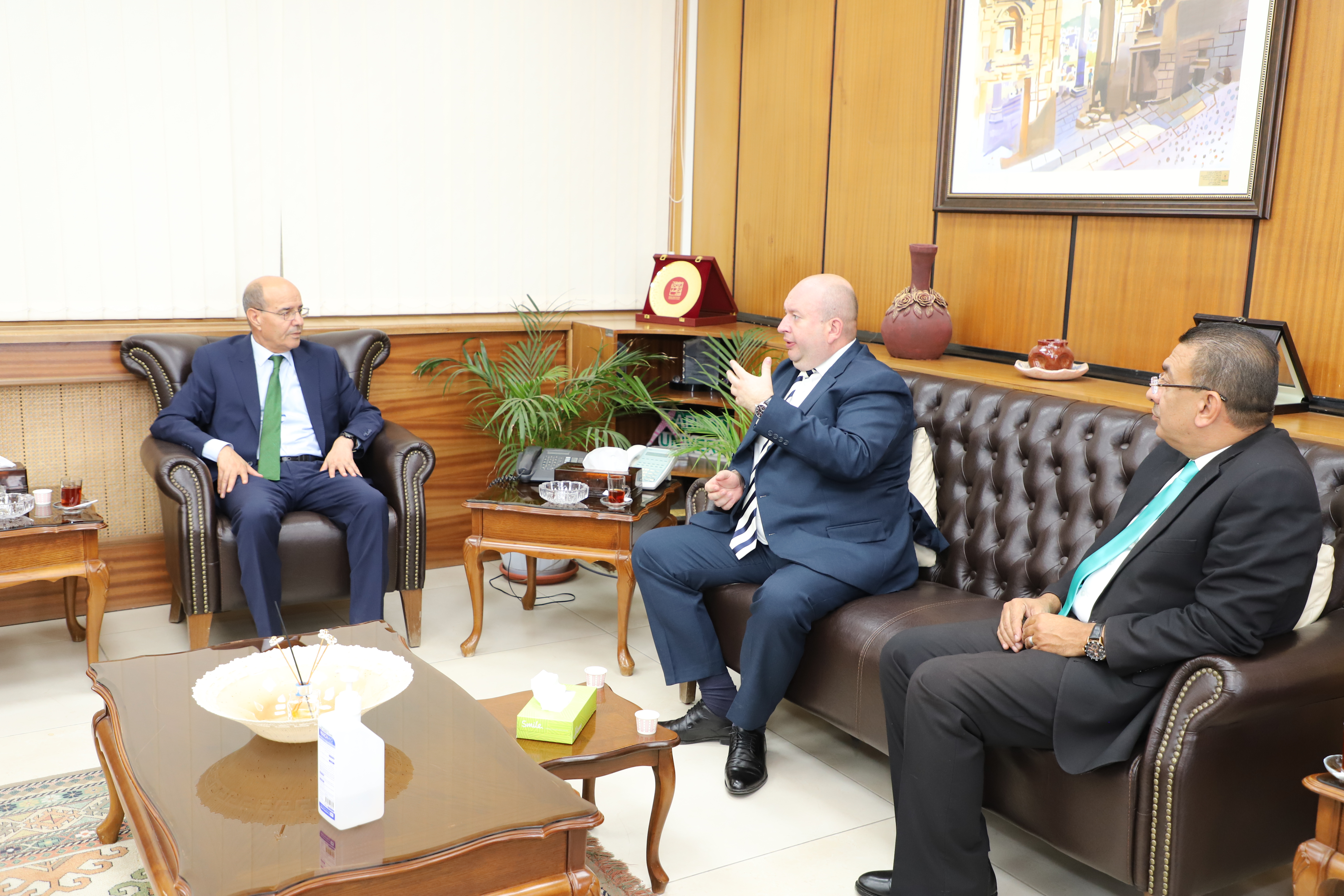 Rababah Meets a Delegation from the Russian Embassy in Amman