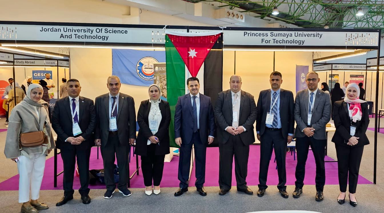 Yarmouk Participates in the Q8 EDUEX International Higher Education Exhibition in Kuwait