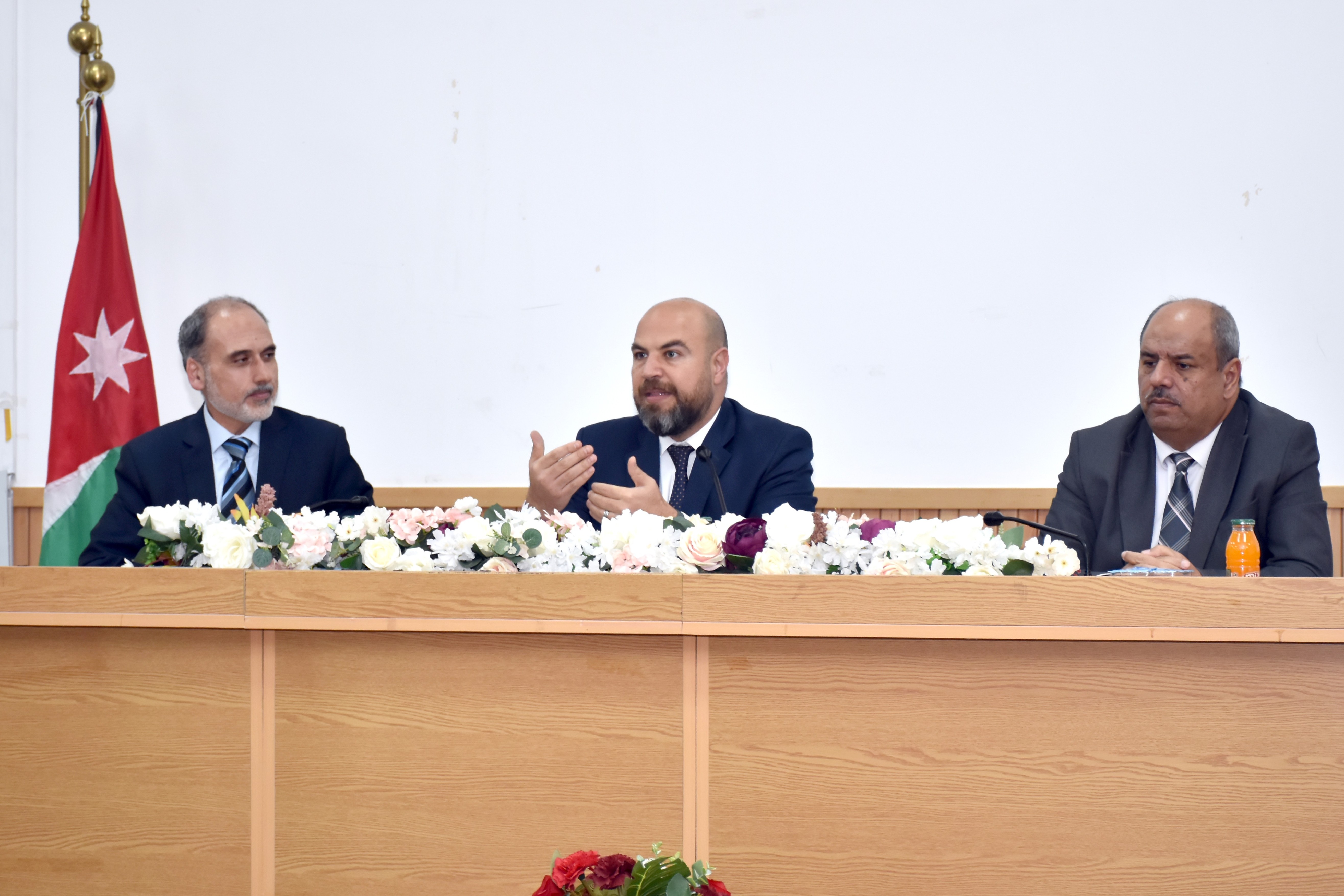 الشرايري يؤكد: تعزيز الجودة والاعتماد وتنافسية البرامج الأكاديمية تتقدم أولوياتنا للمرحلة المقبلة