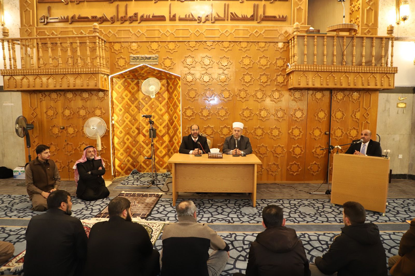 سلسلة ندوات علمية رمضانية تعقدها كلية الشريعة والدراسات الإسلامية في رحاب مسجد الجامعة