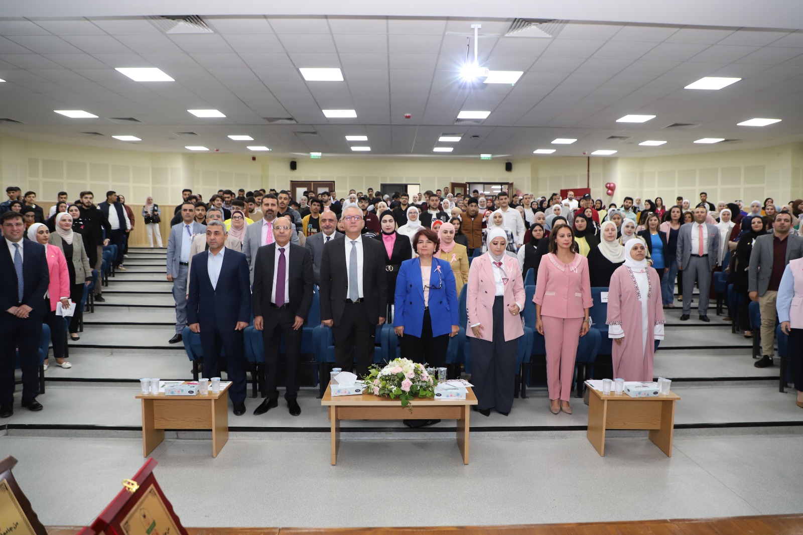 الشريفة نوفة بنت ناصر ترعى افتتاح فعالية "اليوم الوردي لجامعة اليرموك"- صور
