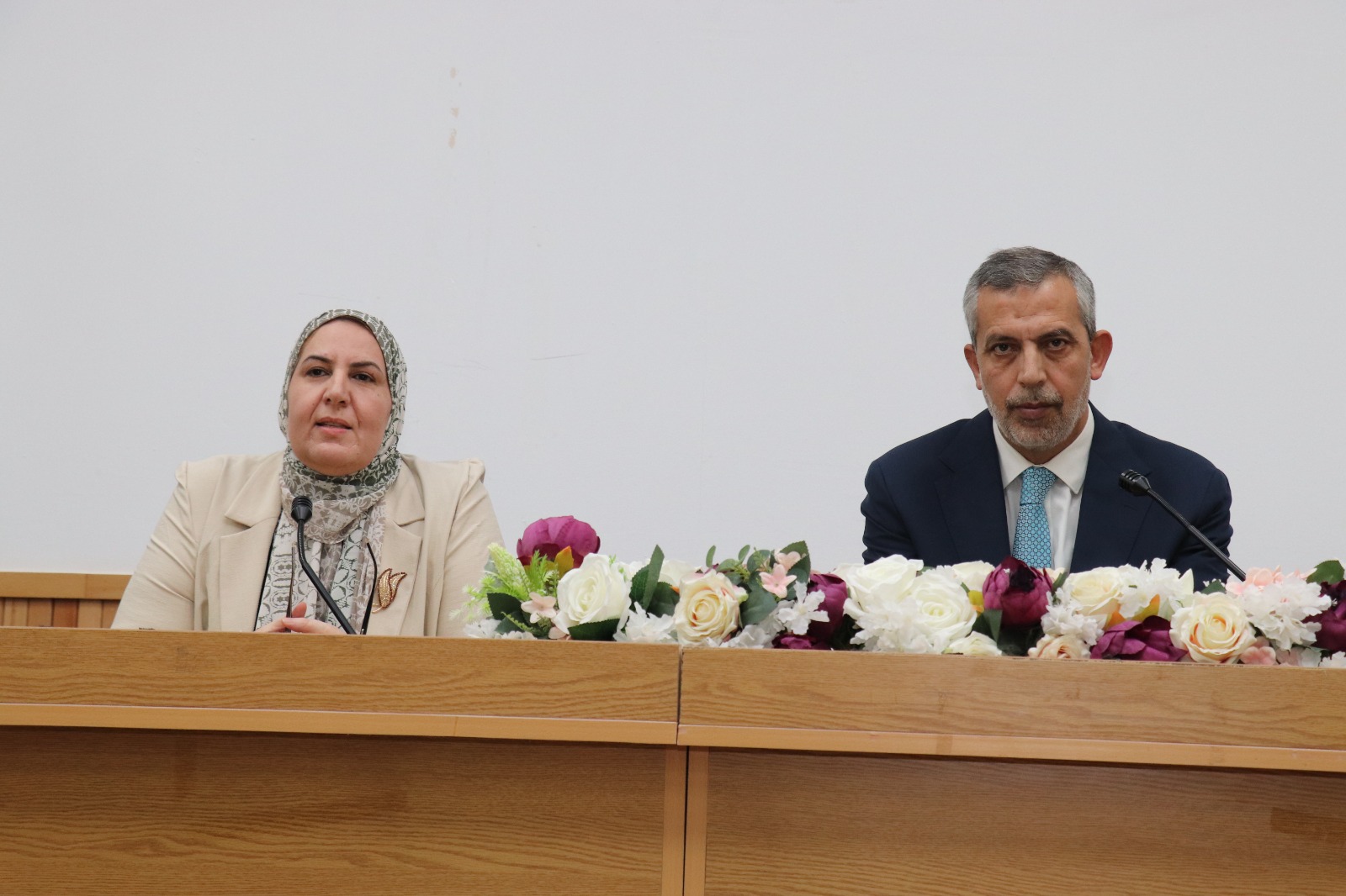 نقيب المحامين يلتقي طلبة "قانون اليرموك" في جلسة حوارية حول دور النقابة وأخلاقيات المهنة