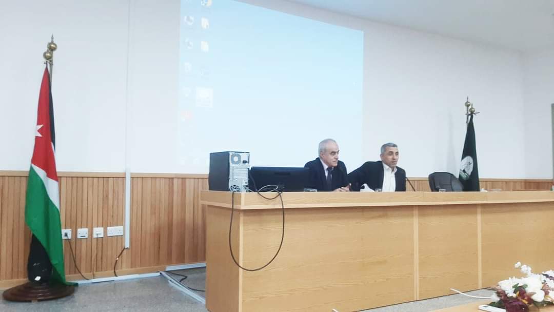    "مركز الملكة رانيا" وكلية القانون ينظمان ورشة تدريبية للجان التحقيق بكليات الجامعة ودوائرها