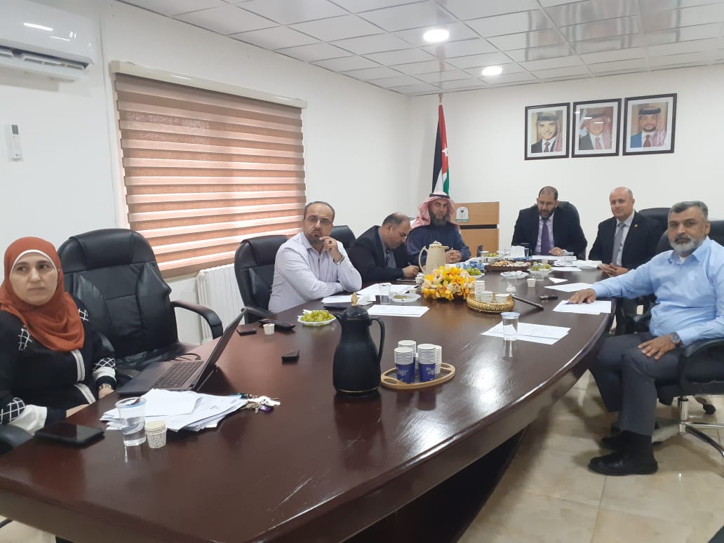 بحث علاقات التعاون بين كلية الشريعة وكلية القرآن الكريم بالمدينة المنورة