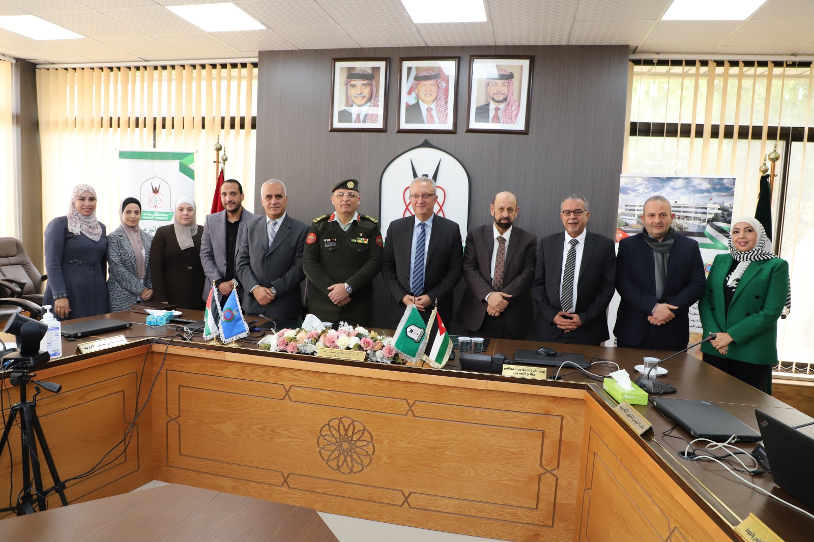 "اليرموك" والمركز الجغرافي الملكي الأردني يوقعان على مذكرة تفاهم لتعزيز التعاون المشترك