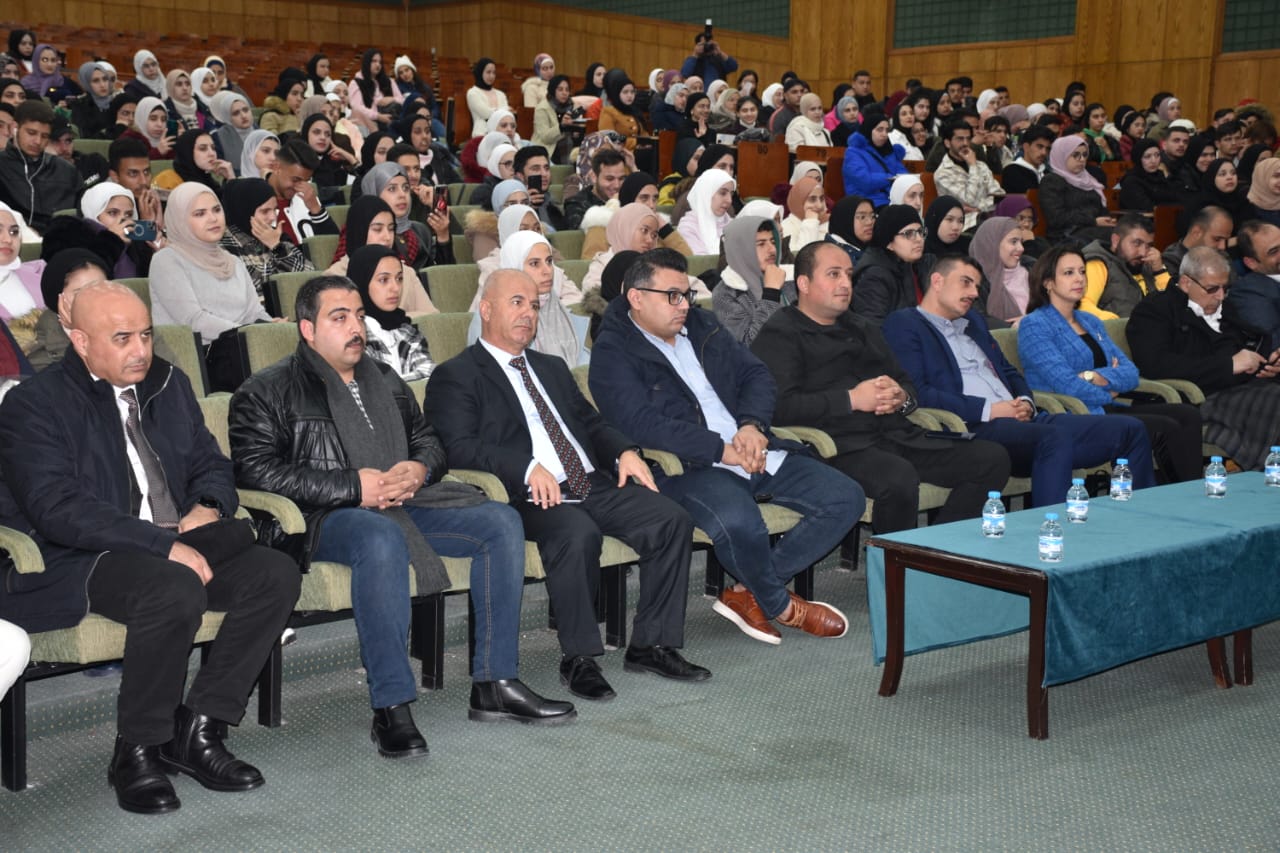 "أثر مواقع التواصل الاجتماعي والألعاب الإلكترونية على السلم المجتمعي" محاضرة وعرض مسرحي في اليرموك