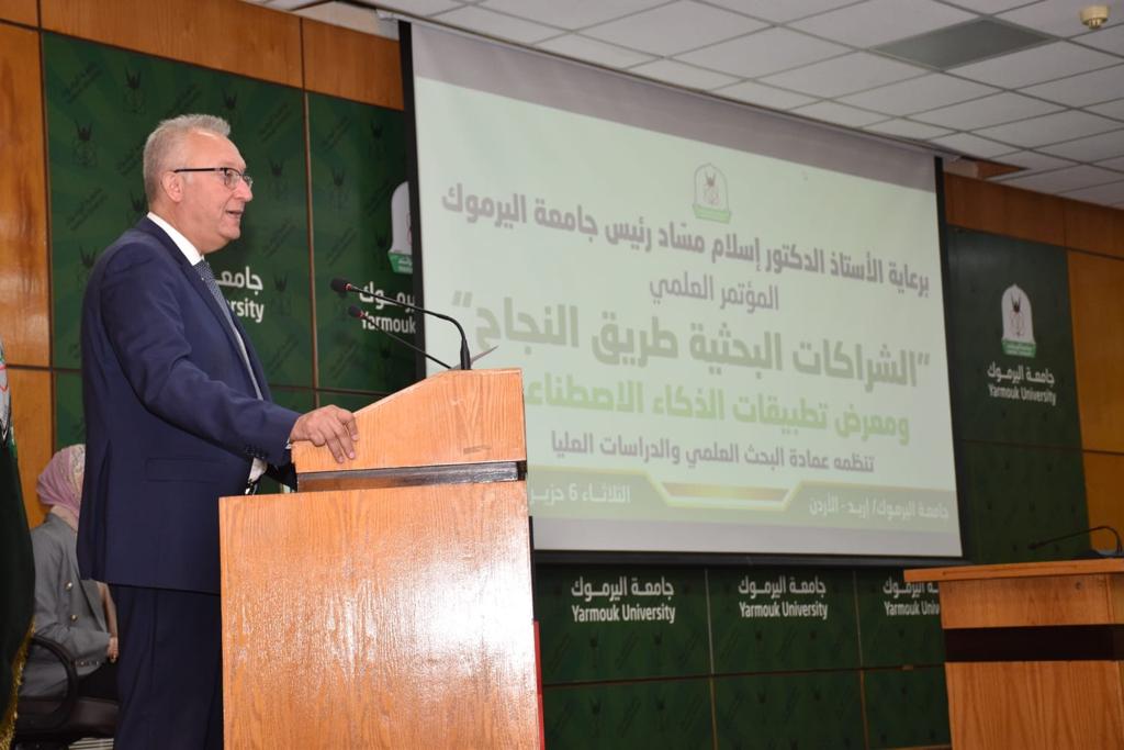 خلال افتتاحه فعاليات المؤتمر العلمي لعمادة البحث العلمي "الشراكات البحثية طريق النجاح"/ رئيس جامعة اليرموك: نعقد الأمل الكبير على الجيل الشاب في كل ما يتعلق بالبحث العلمي