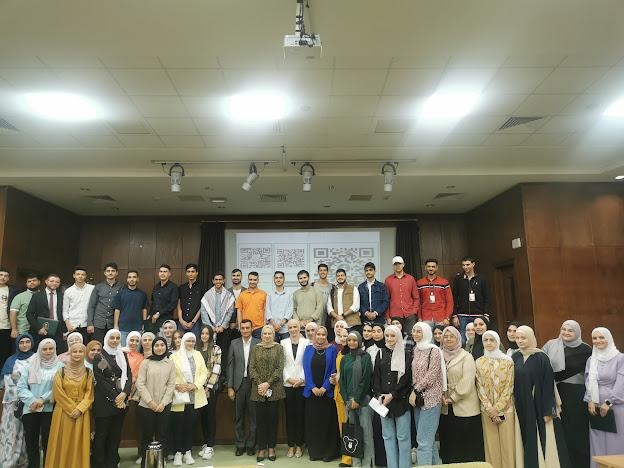 صيدلة اليرموك تنظم لقاء للطلبة المستجدين