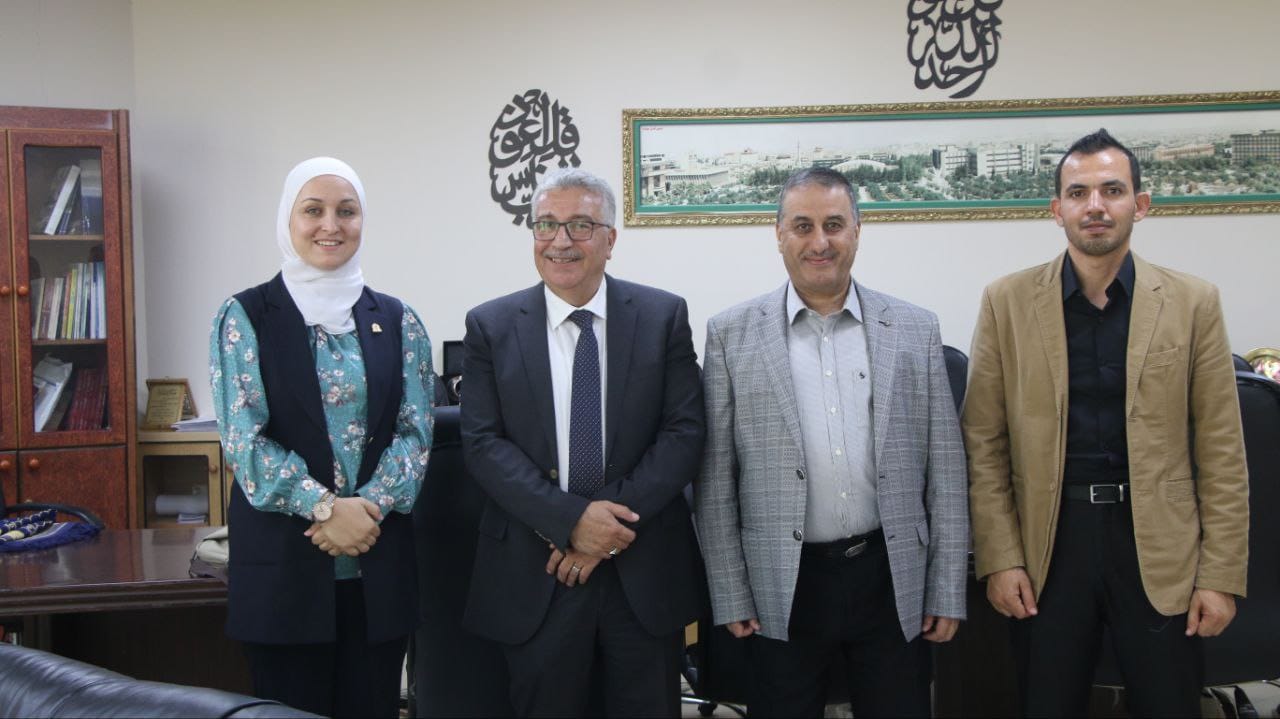 "إعلام اليرموك" تنظم دورة تدريبية متخصصة في الخبر التلفزيوني