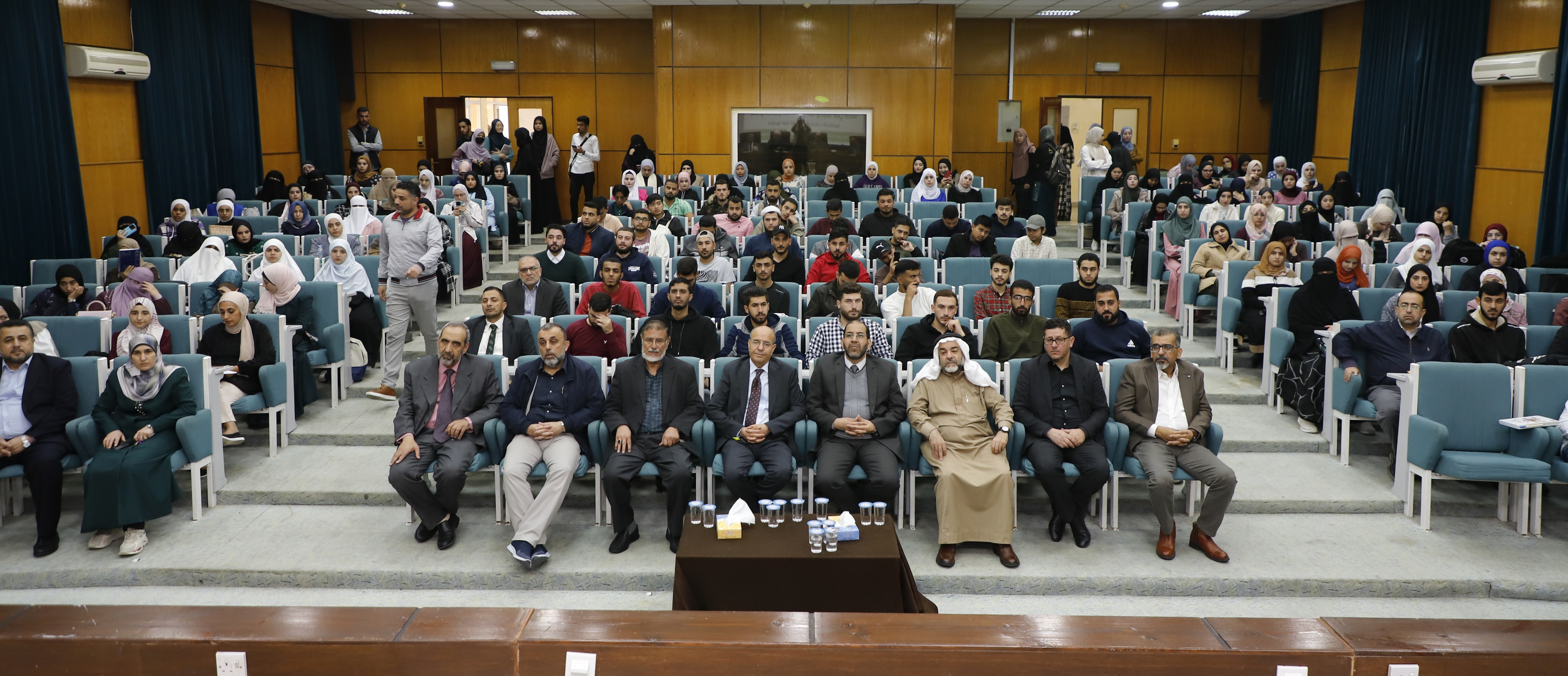 "شريعة اليرموك" تعقد ندوة بعنوان "بشائر النصر والثبات في غزة وأثرها في الأمة"