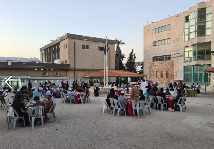 كلية الشريعة تنظم حفل إفطار رمضاني لطلبتها الوافدين