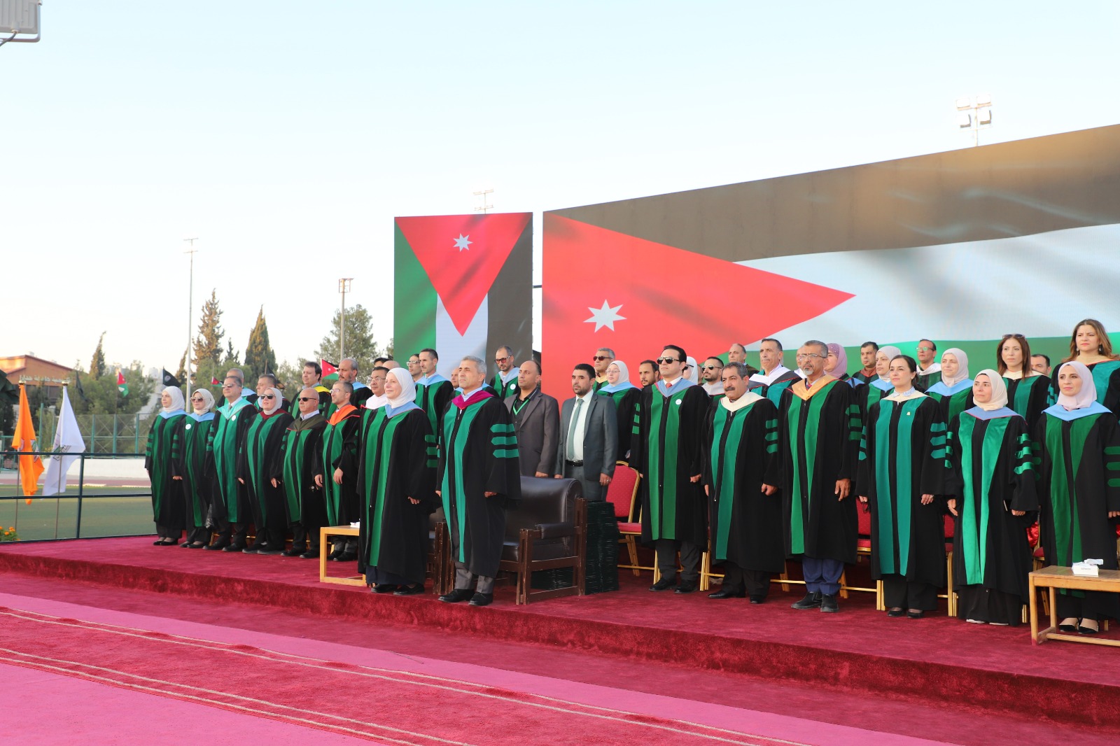 وسط مظاهر احتفالية.. 