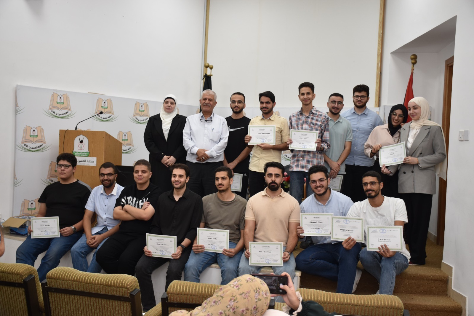 كلية تكنولوجيا المعلومات تنظم مسابقة لحل المشكلات بعنوان YUCPC-2025