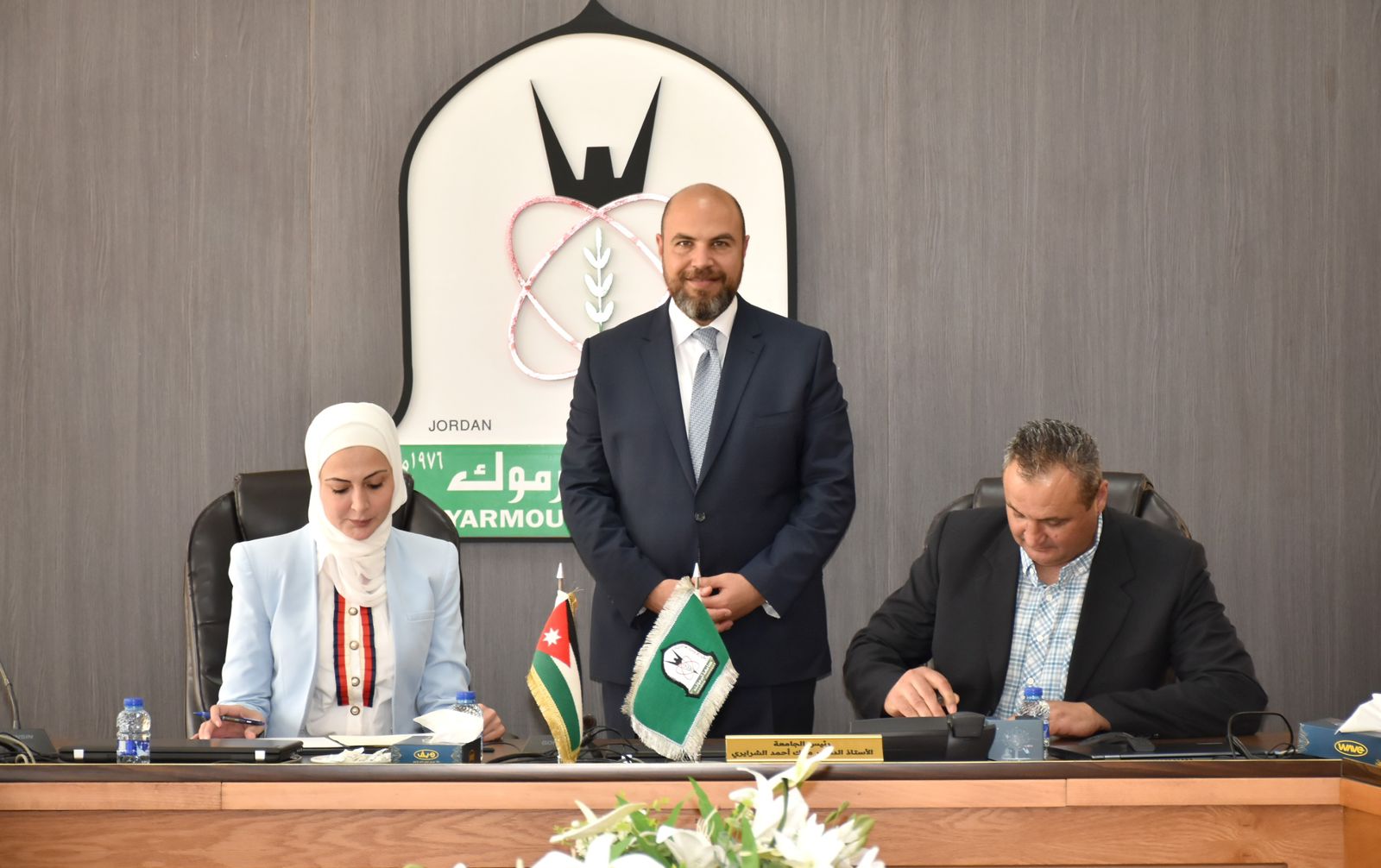 "اليرموك" ومستودع أدوية "أرغون" يوقعان مذكرة تفاهم لتعزيز التدريب لطلبة كلية الصيدلة