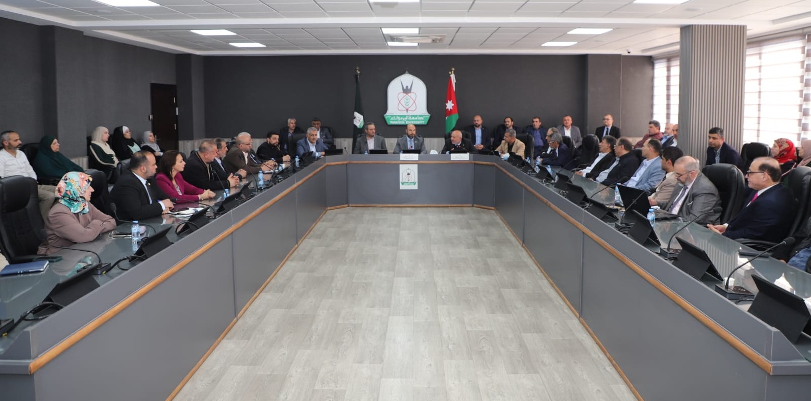 اليرموك:ورشة تدريبية متخصصة حول توظيف الذكاء الاصطناعي في العمل الجامعي واتخاذ القرار